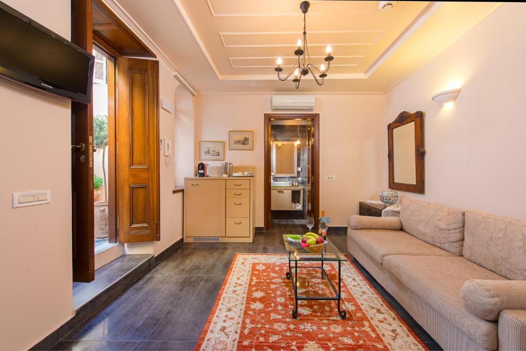 Kuchyň nebo kuchyňský kout v ubytování Rodos Niohori Elite Suites Boutique Hotel