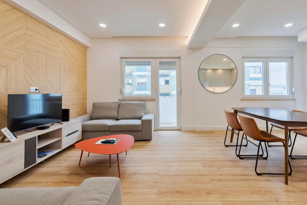 TV a/nebo společenská místnost v ubytování Setubal Horizon Apartment