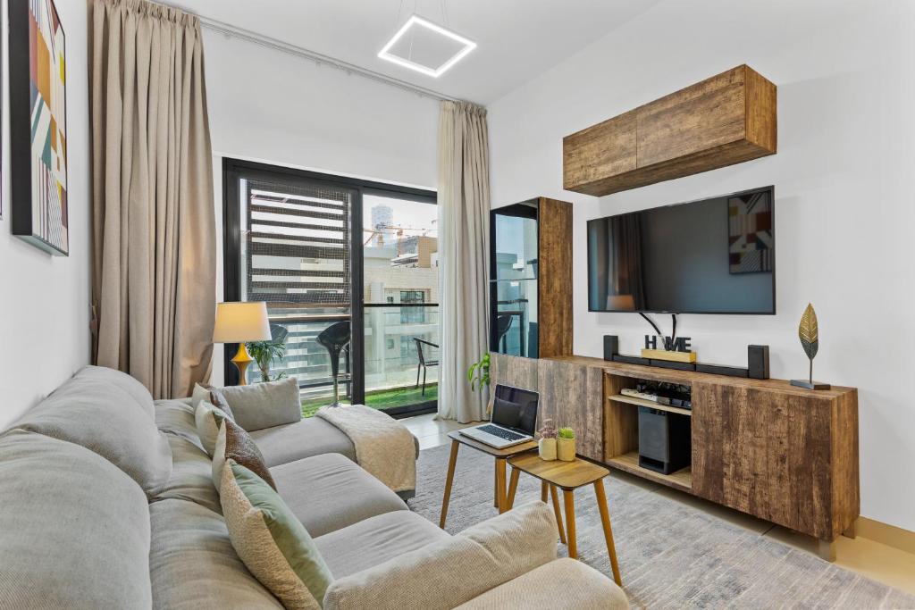 Your Home in the Heart of JVC by Suiteable, Dubai (updated prices 2024)