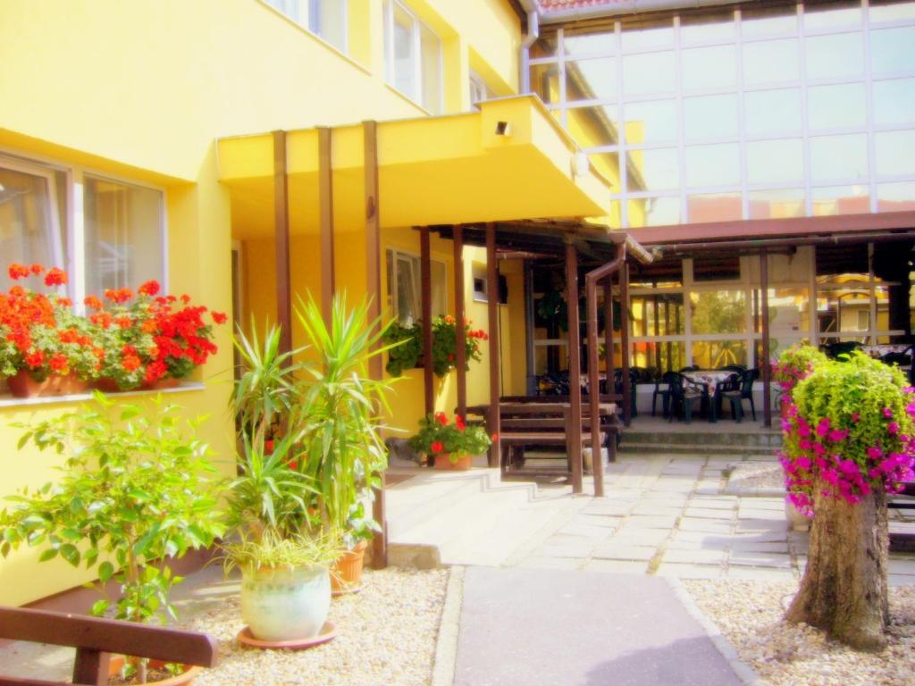 Budova, kde se hostel nachází