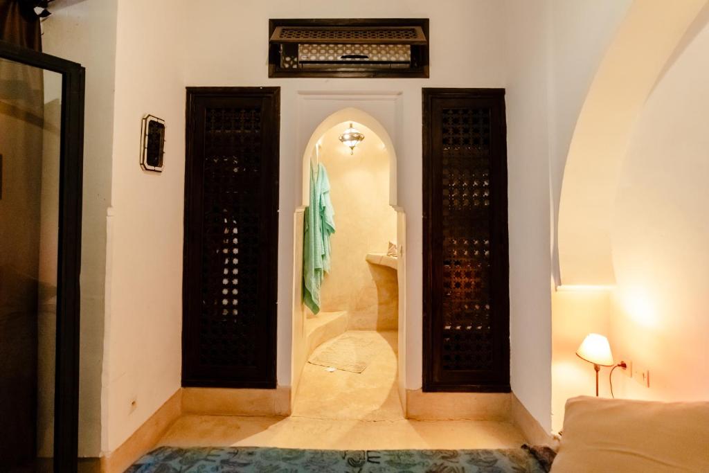 Postel nebo postele na pokoji v ubytování Riad Rouge Gorge