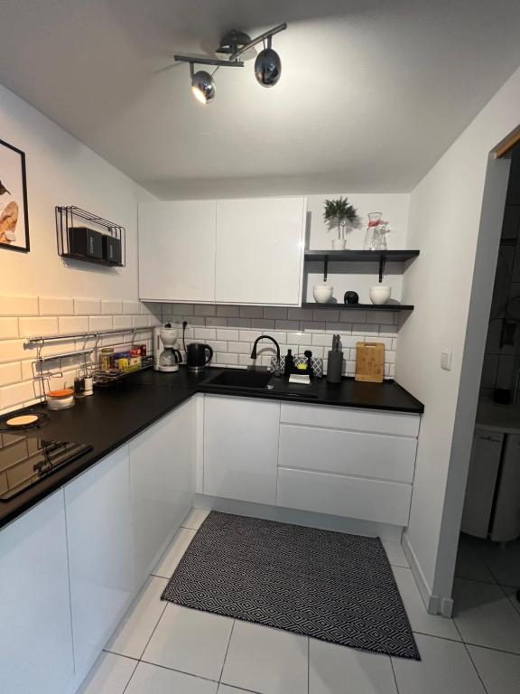 Mały biały domek - 16