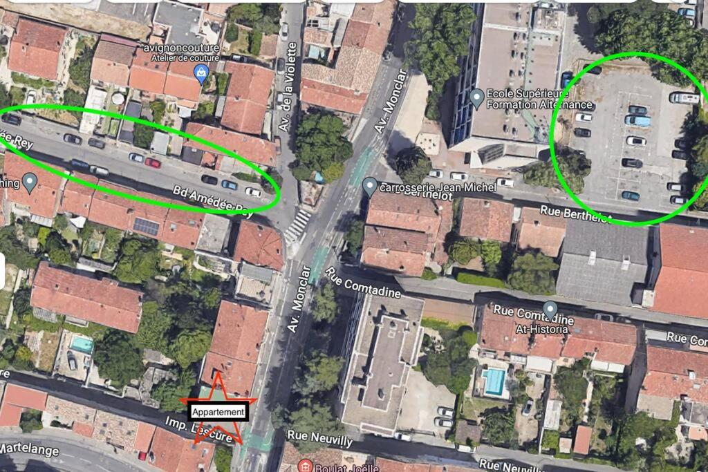 a map of a street with a green circle at The Rooftop - AC CLIM - Wi-Fi - Parking gratuit dans la rue in Avignon