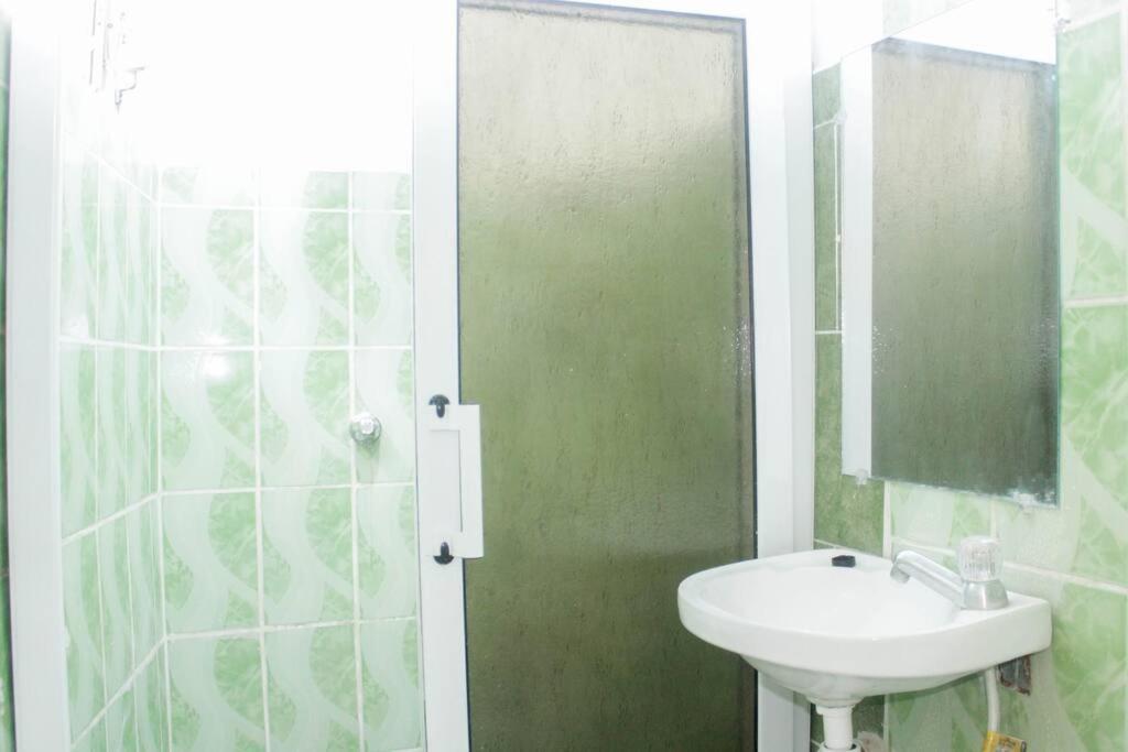 Vannituba majutusasutuses Especial 4 noches por el precio de 3 en Comayagua