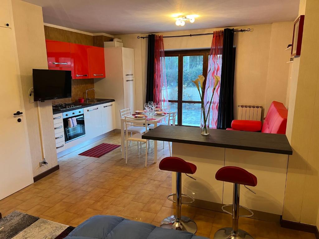 Kuchyň nebo kuchyňský kout v ubytování Limone central suite Mountain View