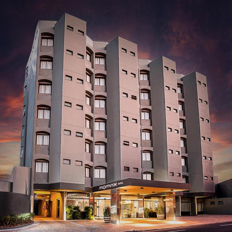 a rendering of a hotel at night at Momax Hotel in Marília