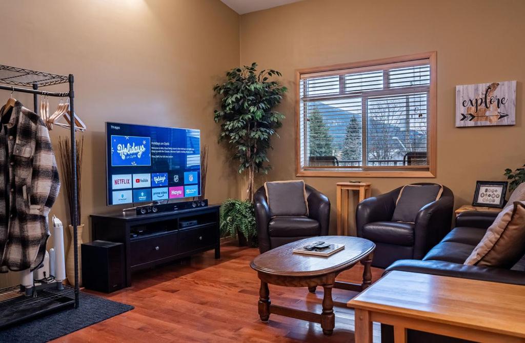 Revelstoke Explore by Revelstoke Vacations, Revelstoke (updated prices