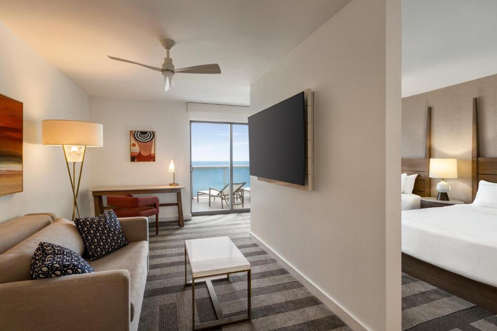 Hilton Cabana Miami Beach Resort - 