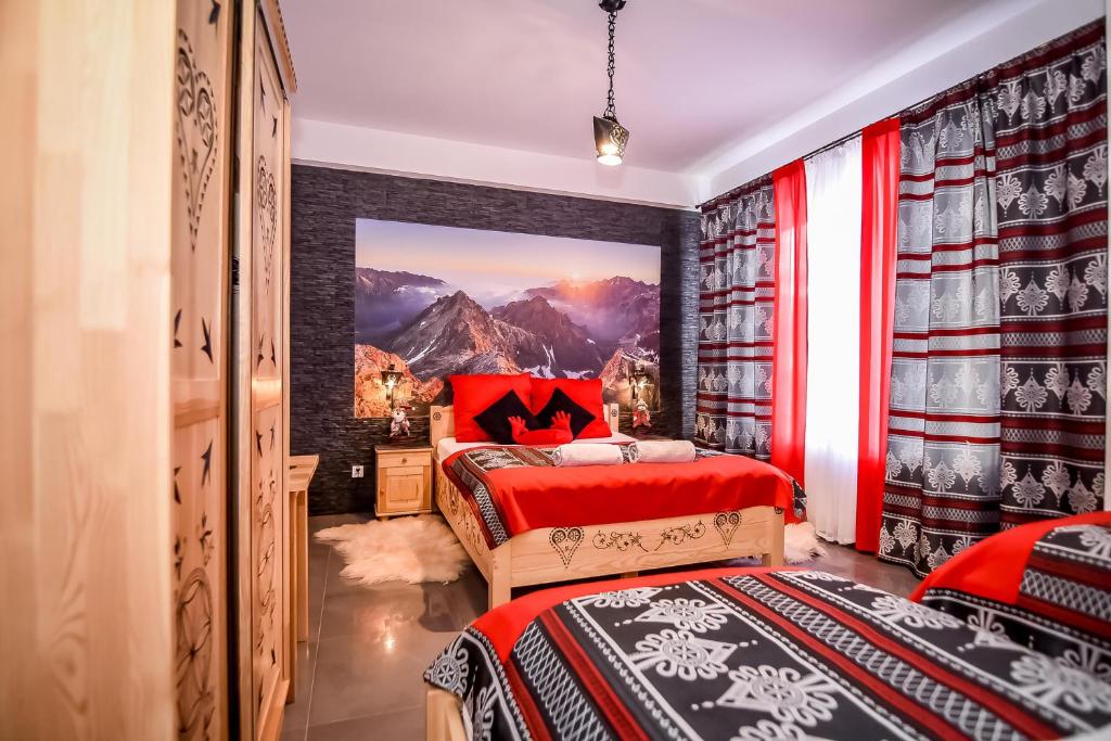 Postel nebo postele na pokoji v ubytování "CZARNA TURNIA"-Apartamenty