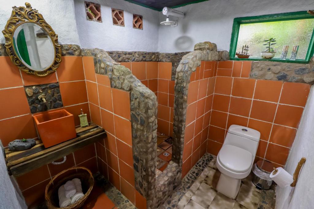 Koupelna v ubytování Finca Los Abuelos - La Planta