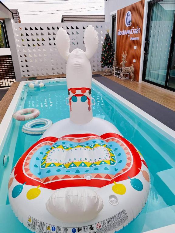 Bazén v ubytování เคียงโขงพูลวิลล่าเชียงคาน Kiang Khong Pool Villa de Chiang Khan nebo v jeho okolí