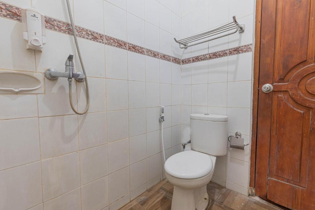 Koupelna v ubytování Transit Inn Senggigi