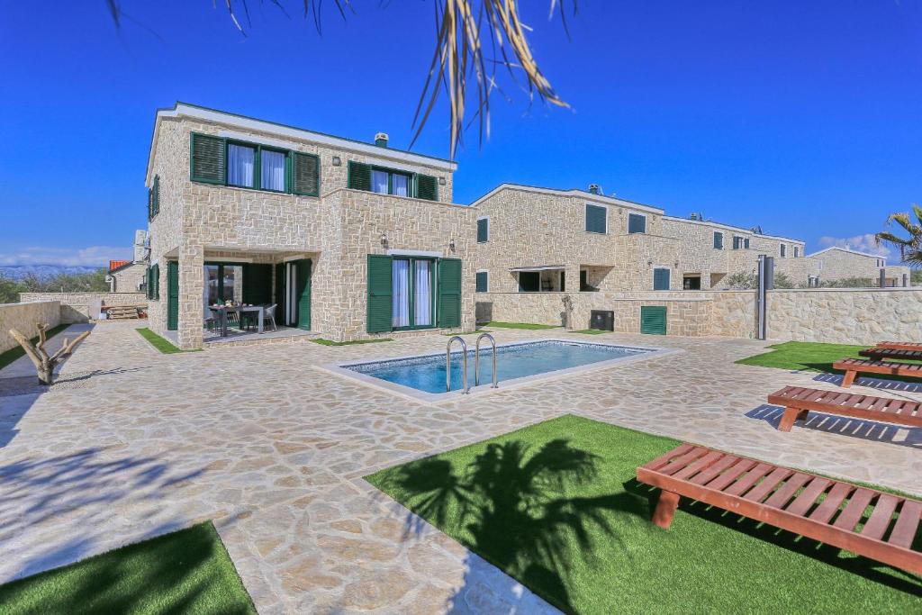 Πισίνα στο ή κοντά στο Villa Privdate (heated pool & free bikes)