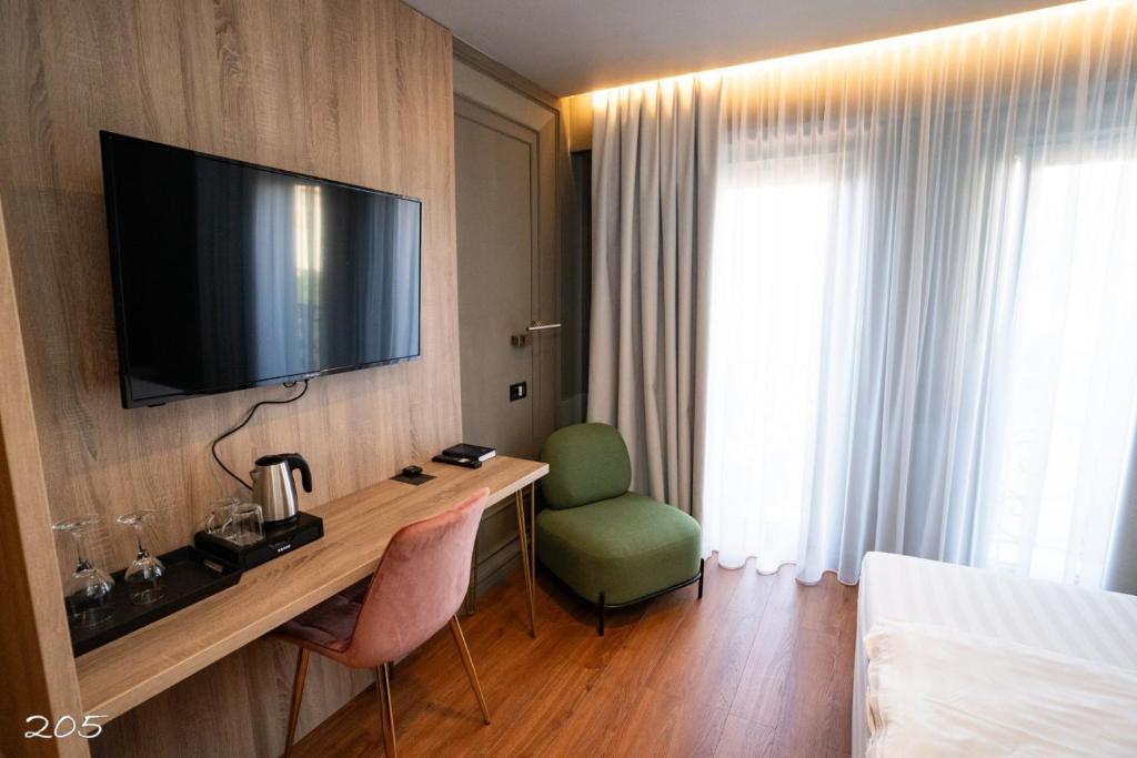 Cosmopolita Boutique Hotel - Standard Triple Room