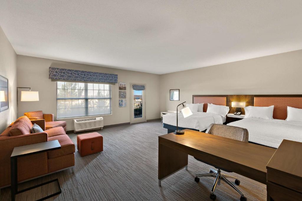 Hampton Inn & Suites Petoskey - Monolocale Queen Con 2 Letti Queen - Non Fumatori