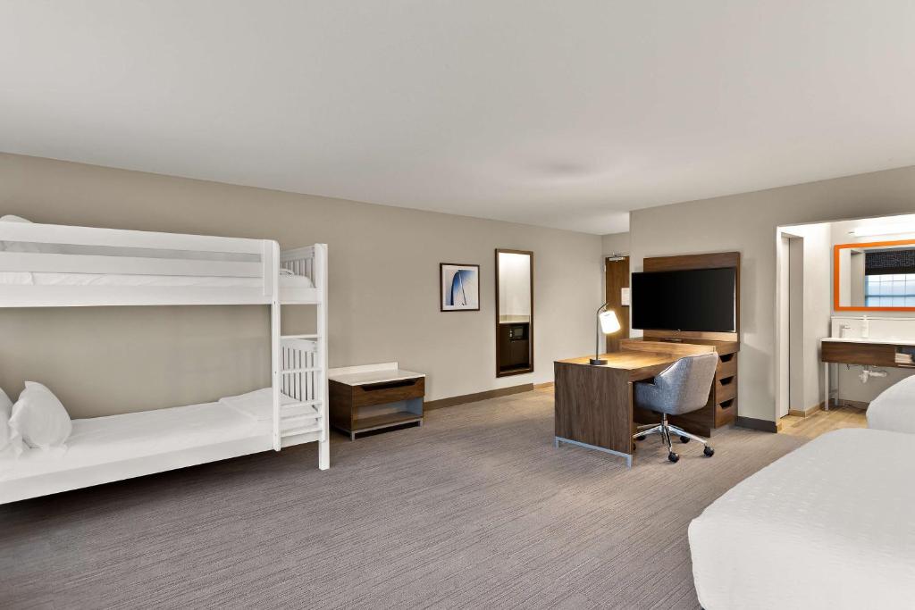 Hampton Inn & Suites Petoskey - Suite Queen Con 2 Letti Queen - Non Fumatori