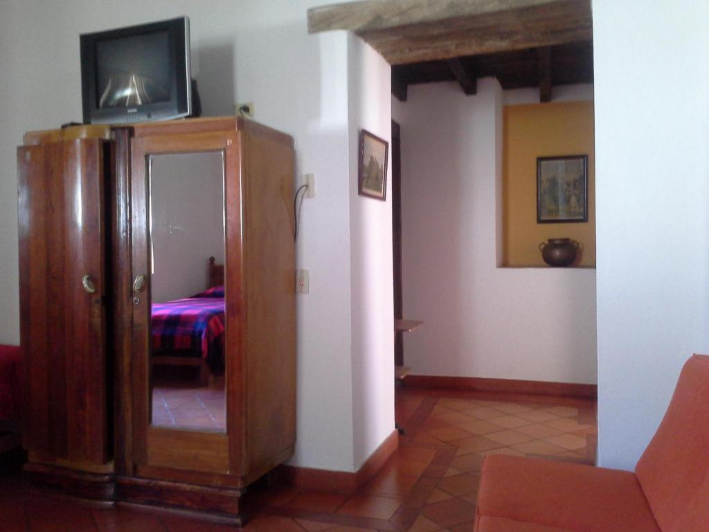 TV a/nebo společenská místnost v ubytování Posada Portal de la Villa