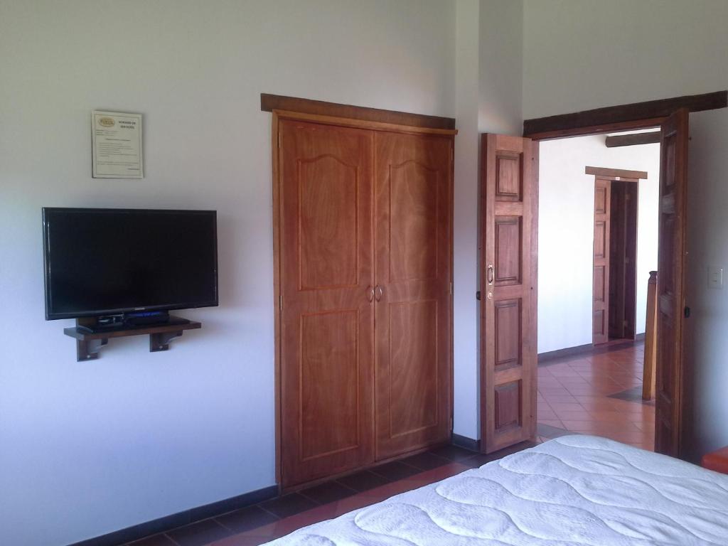 TV a/nebo společenská místnost v ubytování Posada Portal de la Villa