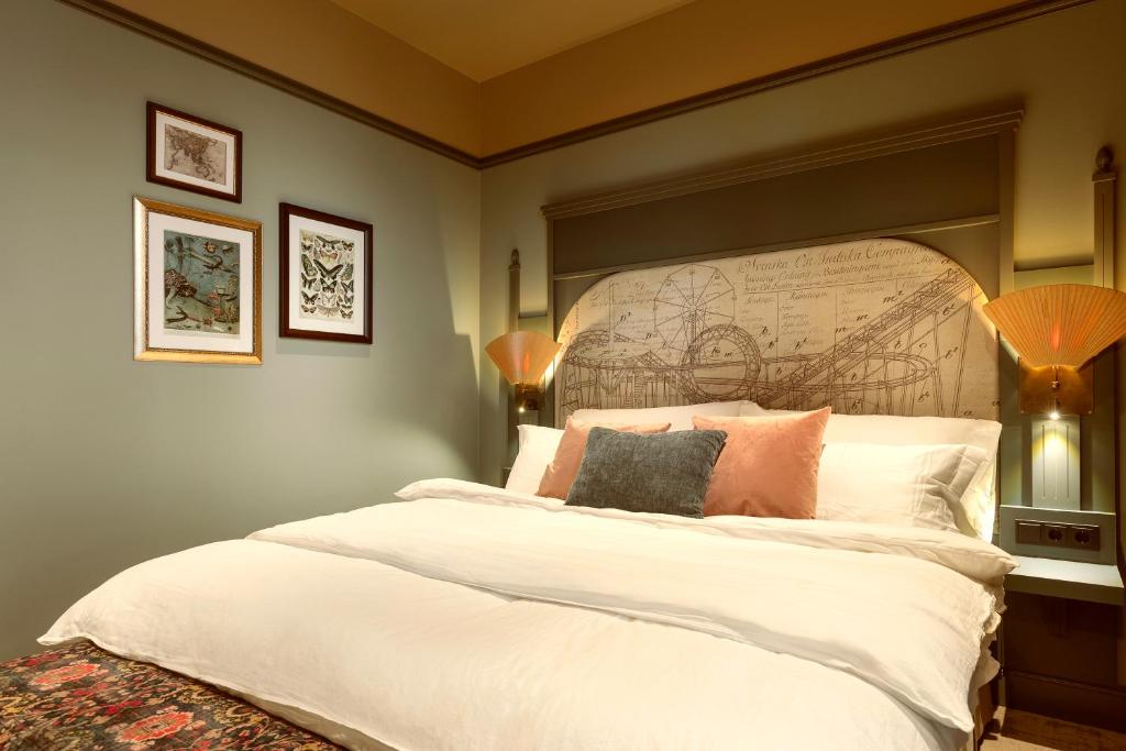 
Grand Curiosa Premium
