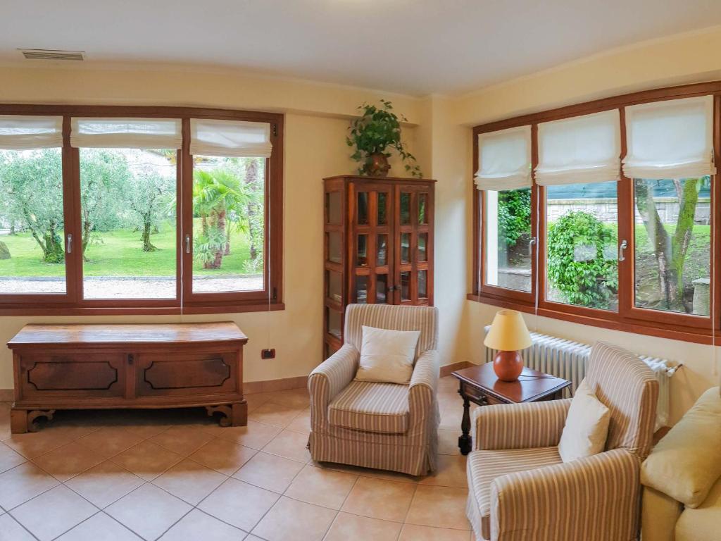 Część wypoczynkowa w obiekcie Villa Olivee