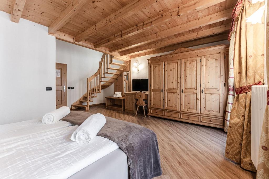 Hotel Sasso Rosso - Deluxe Family Room