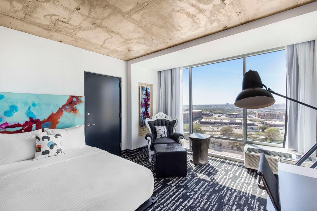 Lorenzo Hotel Dallas, Tapestry Collection by Hilton - Queen Room Met Twee Queensize Bedden