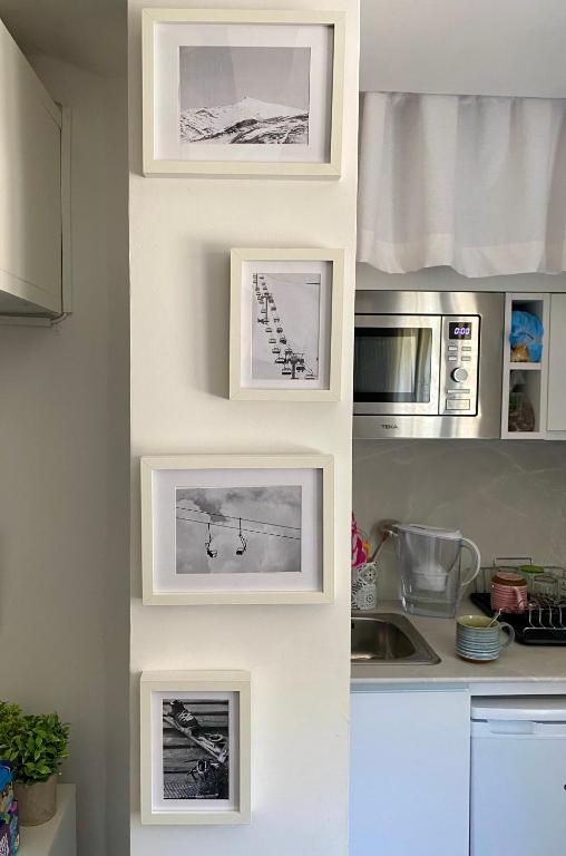 Kuchyň nebo kuchyňský kout v ubytování SAINT MORITZ PREMIUM