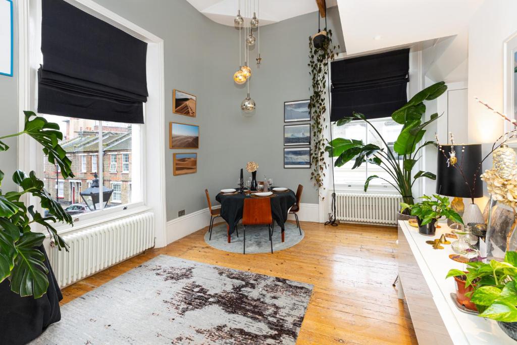 Gallery image of Unique stylish 1BR flat near Columbia Road in London