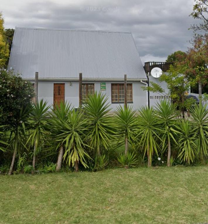 House on the Preary, Garden Route, (updated prices 2024)