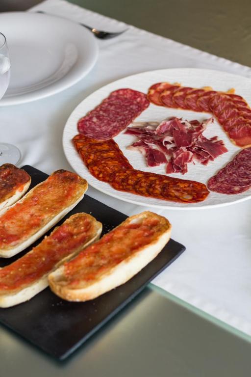 Hotel Vilamarí - Resim 41