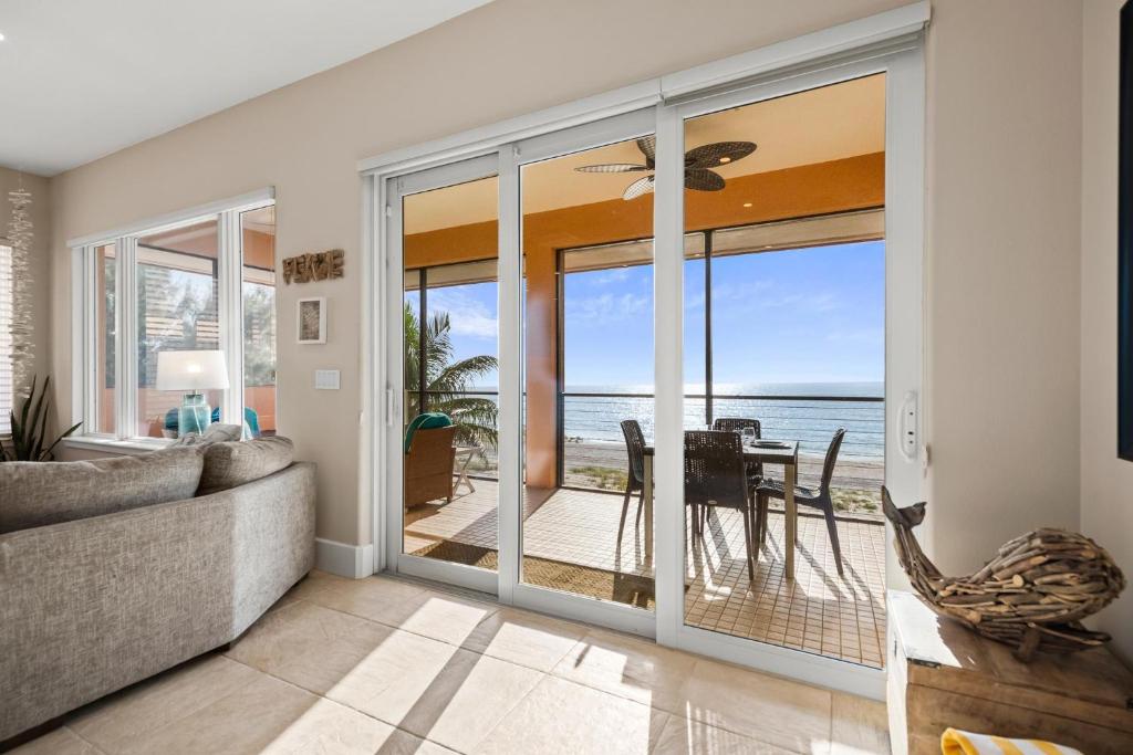 Curated visual reference: Gallery Detail: Sunset Penthouse Bradenton Beach Aktualisierte Preise Für 2024