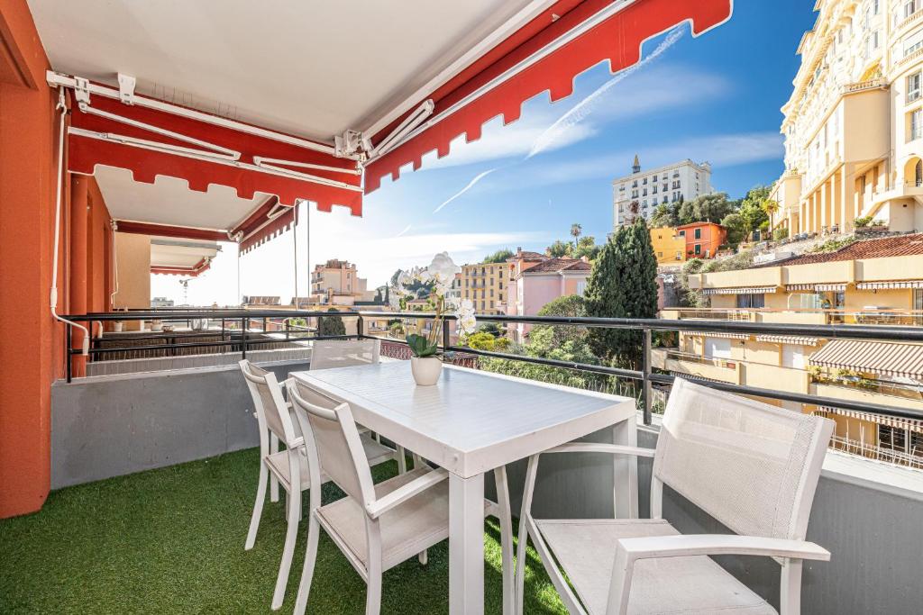 Intercontinental Superbe appartement avec piscine - Apartment With Terrace