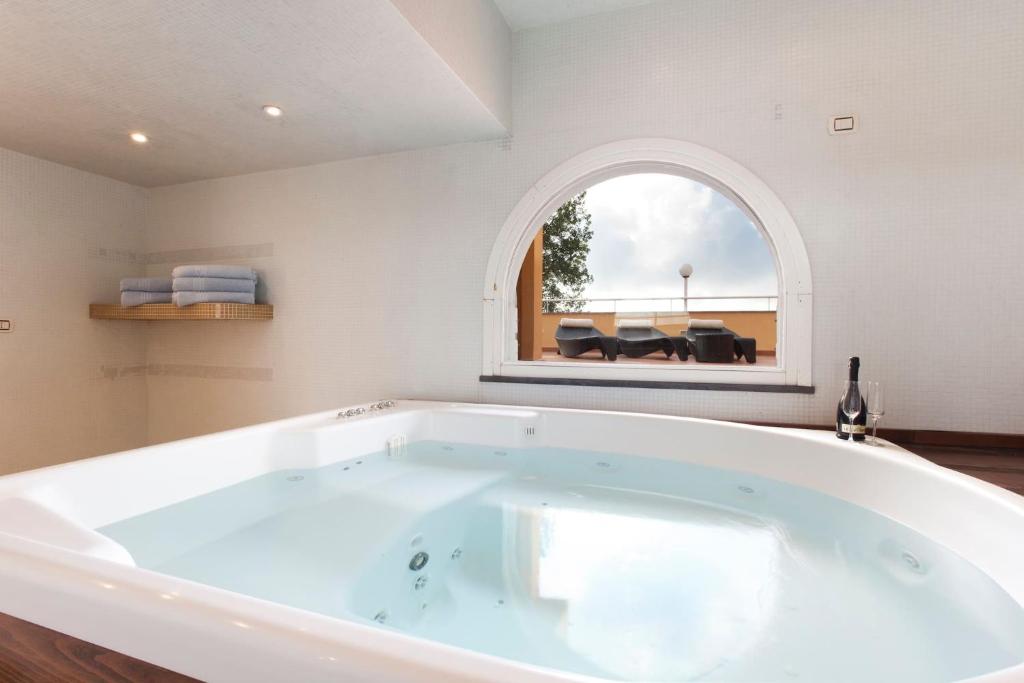My Exclusive Italy - Exclusive Luxury Villa with Pool and Spa photo photo 3