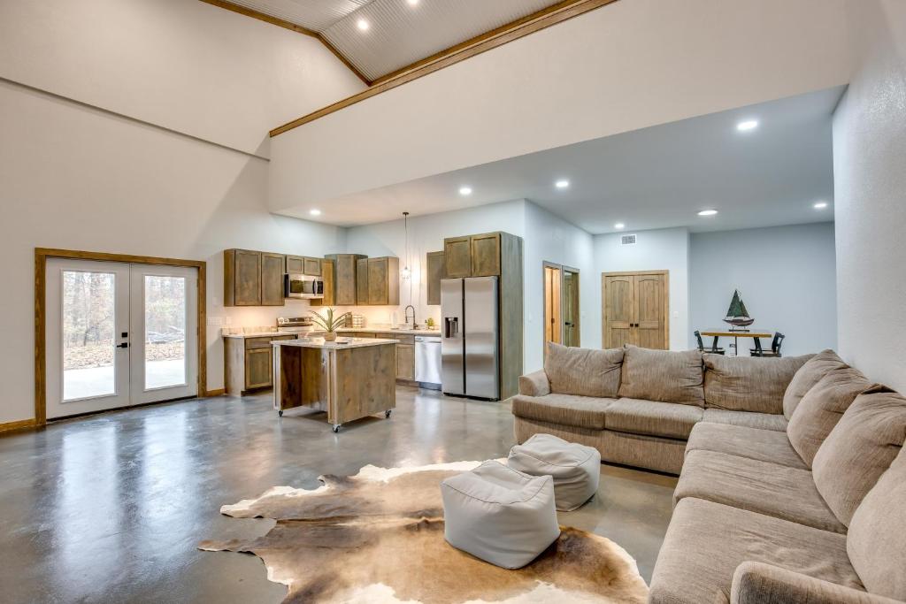 Serene Yantis Getaway 1 Mi to Lake Fork!, Yantis (updated prices 2024)