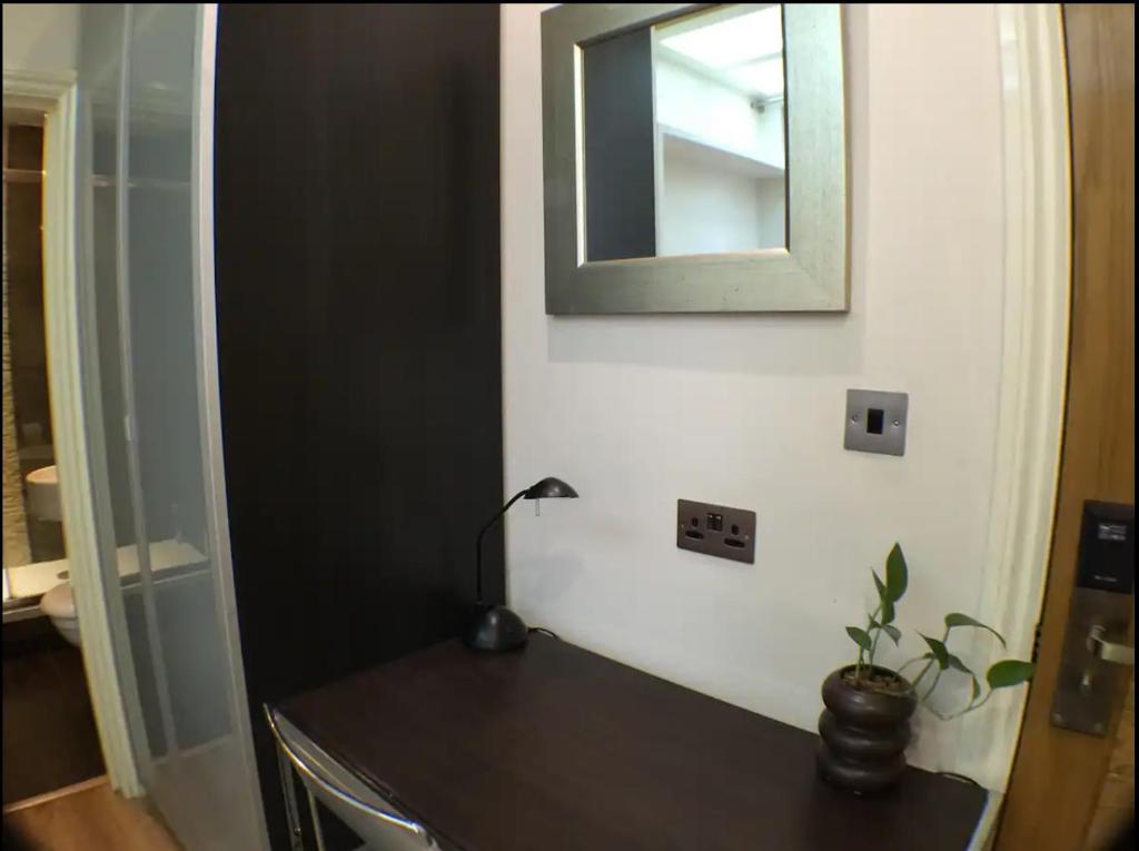 Soho China Town Rooms - Double Room With Private Bathroom