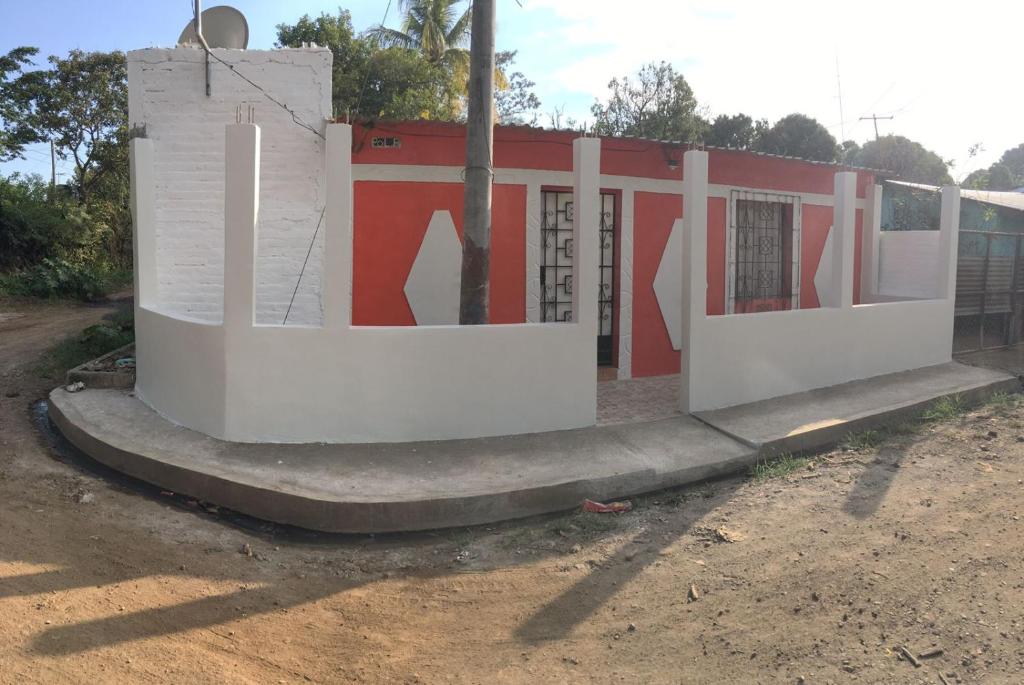 Bygningen som feriehuset ligger i