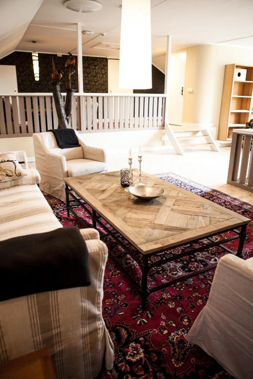 Posezení v ubytování Bjurfors Hotell & Konferens