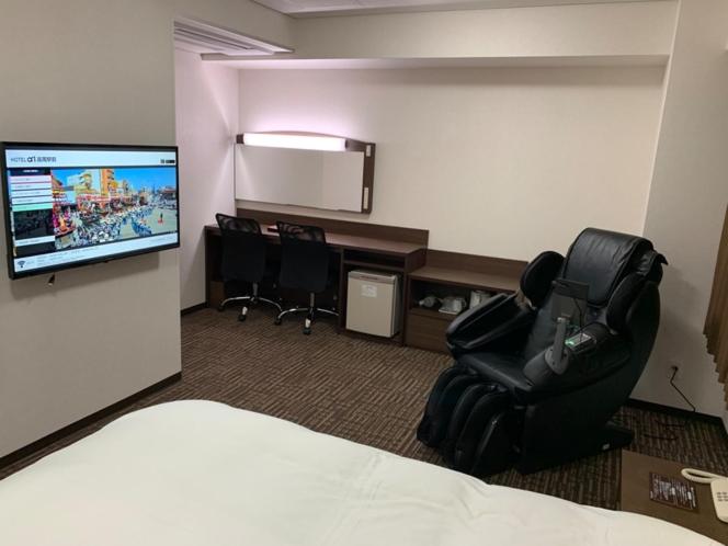 TV a/nebo společenská místnost v ubytování Hotel Alpha-One Takaoka Ekimae