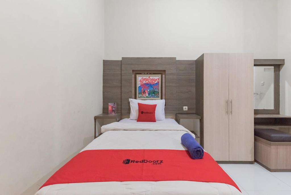 RedDoorz Resort Premium @ Sangkan Hurip Kuningan - Salle Familiale