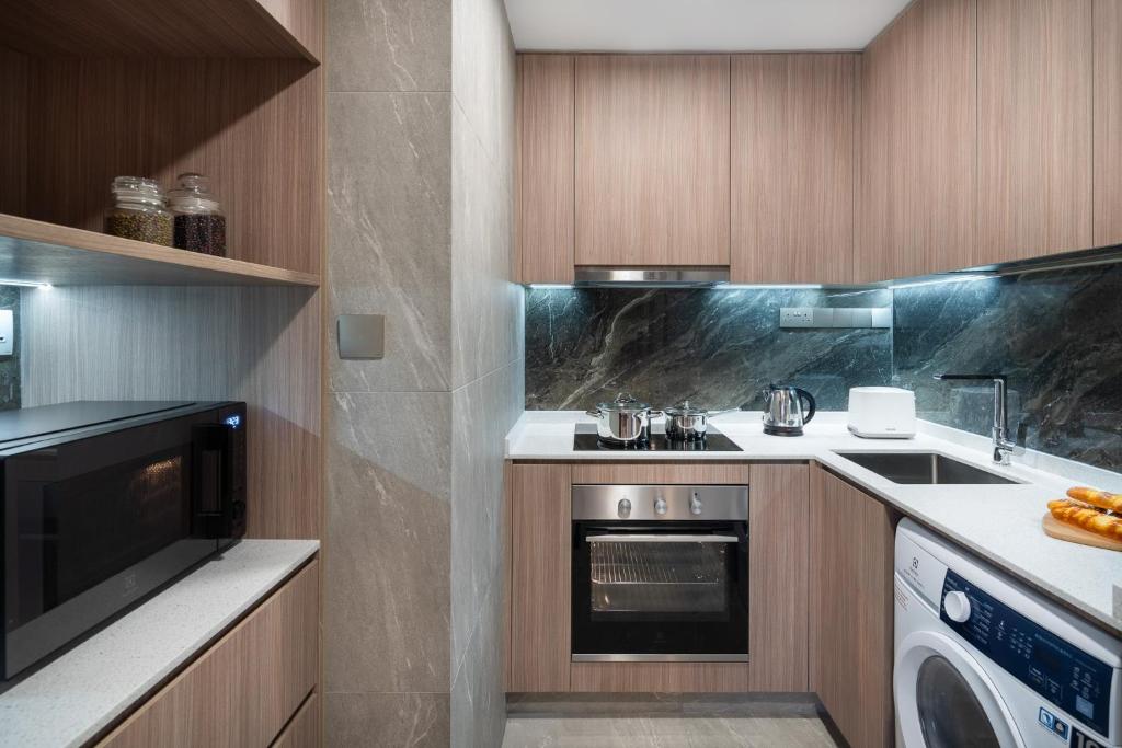 Park Avenue Clemenceau - Standard Two -Bedroom Apartment