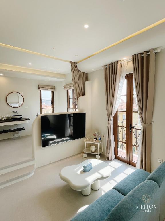 TV/trung tâm giải trí tại Mellon OASIS Phu Quoc