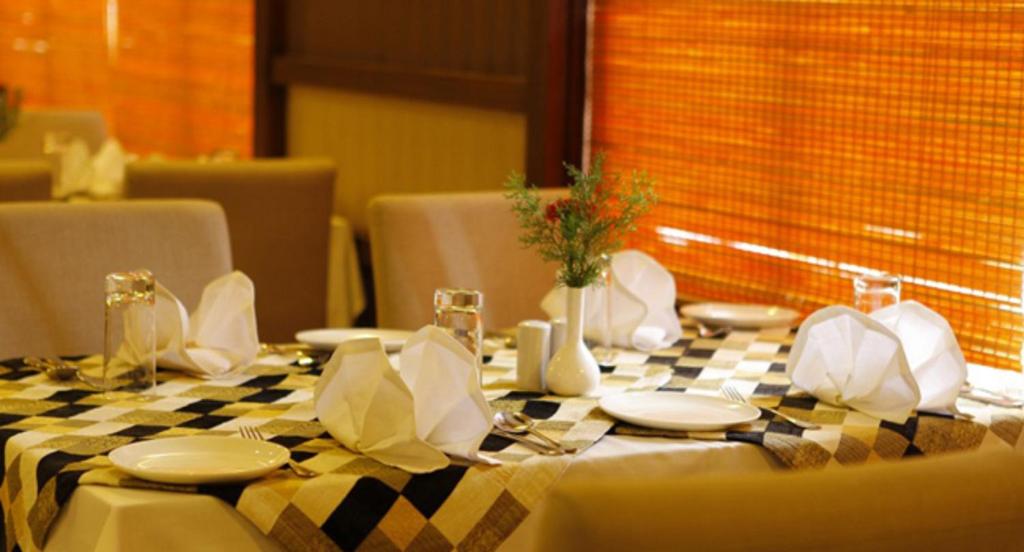 Restaurace v ubytování Cochin Seaport Hotel