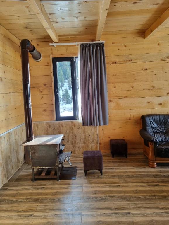 Posezení v ubytování Cottage SuBree on Goderdzi