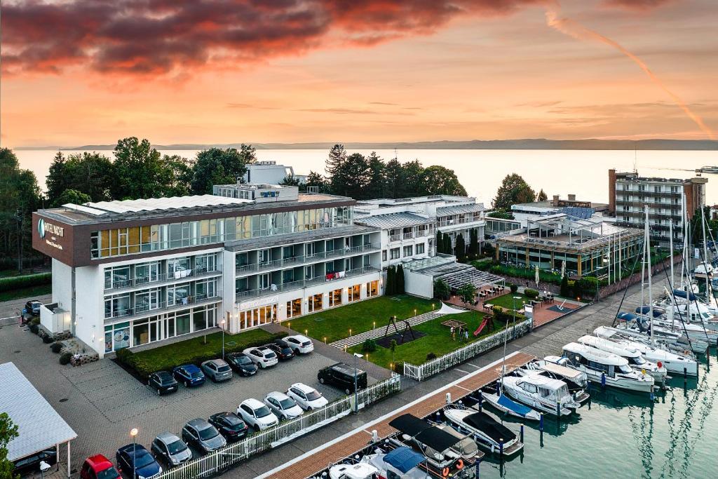 A bird's-eye view of Hotel Yacht Wellness & Business