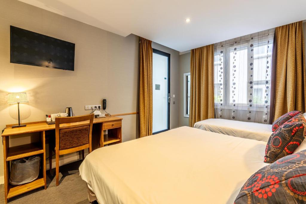 Hôtel Astoria - Resim 43