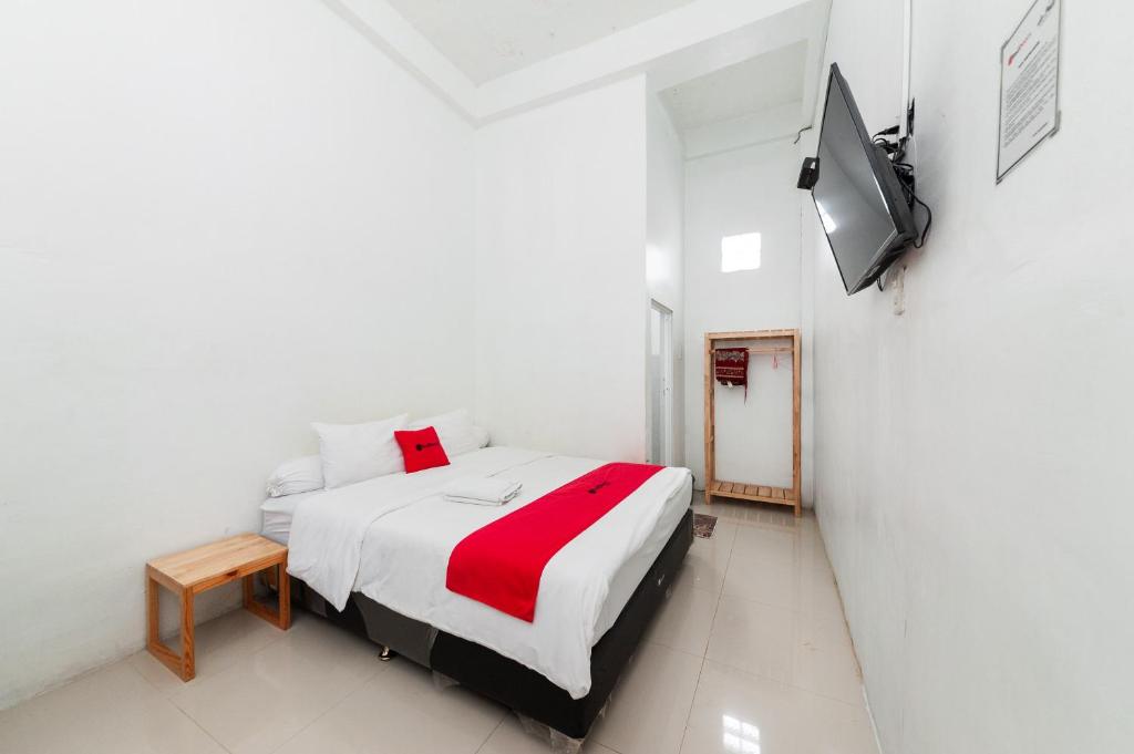 RedDoorz Syariah near RSUD Zainoel Abidin Banda Aceh - Habitación Doble Estándar