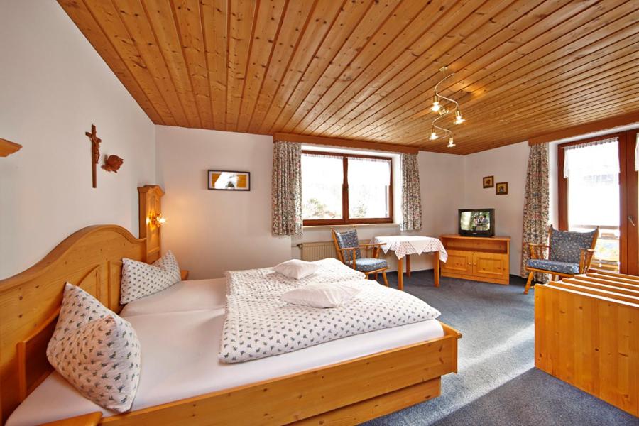 Hotel am Wiesenhang - Garni - Standard Double Room