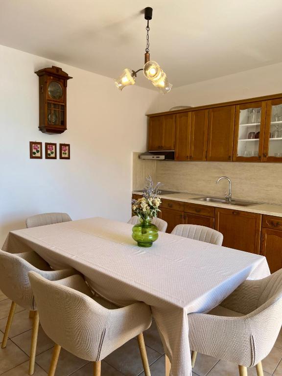 Villa Adria - Three-Bedroom Apartment (6 Adults)