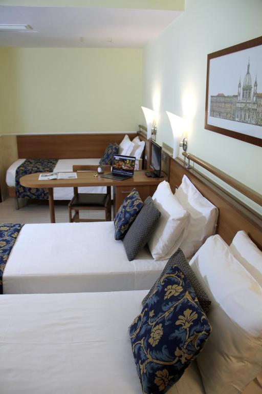 Hotel Windrose - Quadruple Room