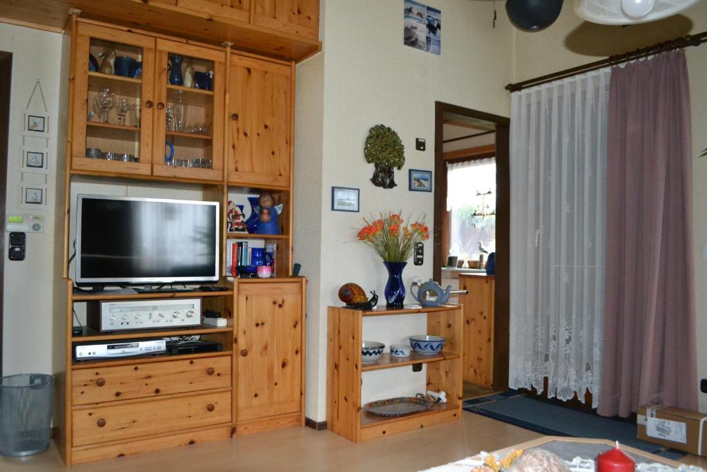 TV a/nebo společenská místnost v ubytování Sonneneck